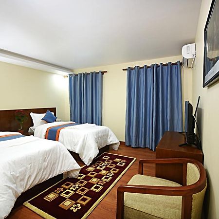 Karma Hotel Nepal Катманду Екстер'єр фото
