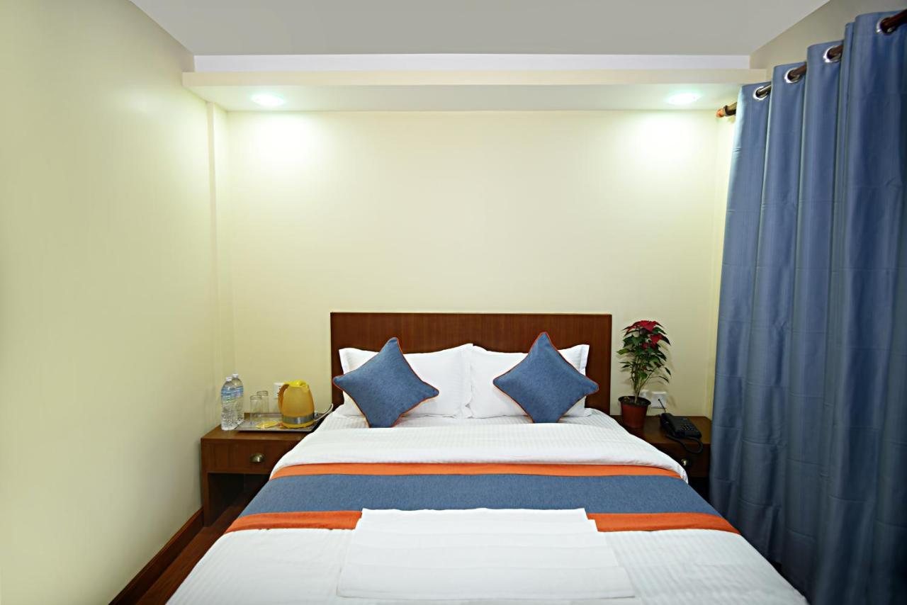 Karma Hotel Nepal Катманду Екстер'єр фото