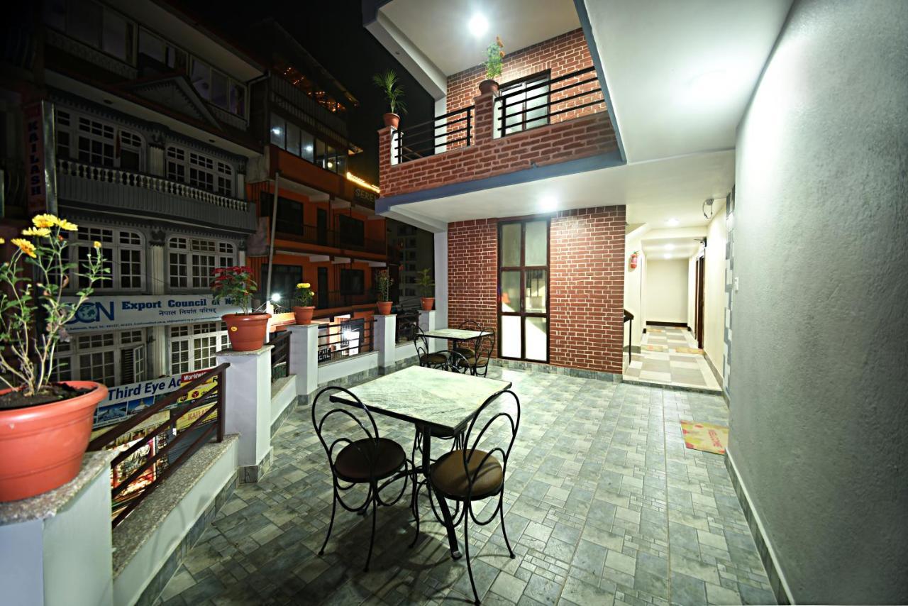 Karma Hotel Nepal Катманду Екстер'єр фото