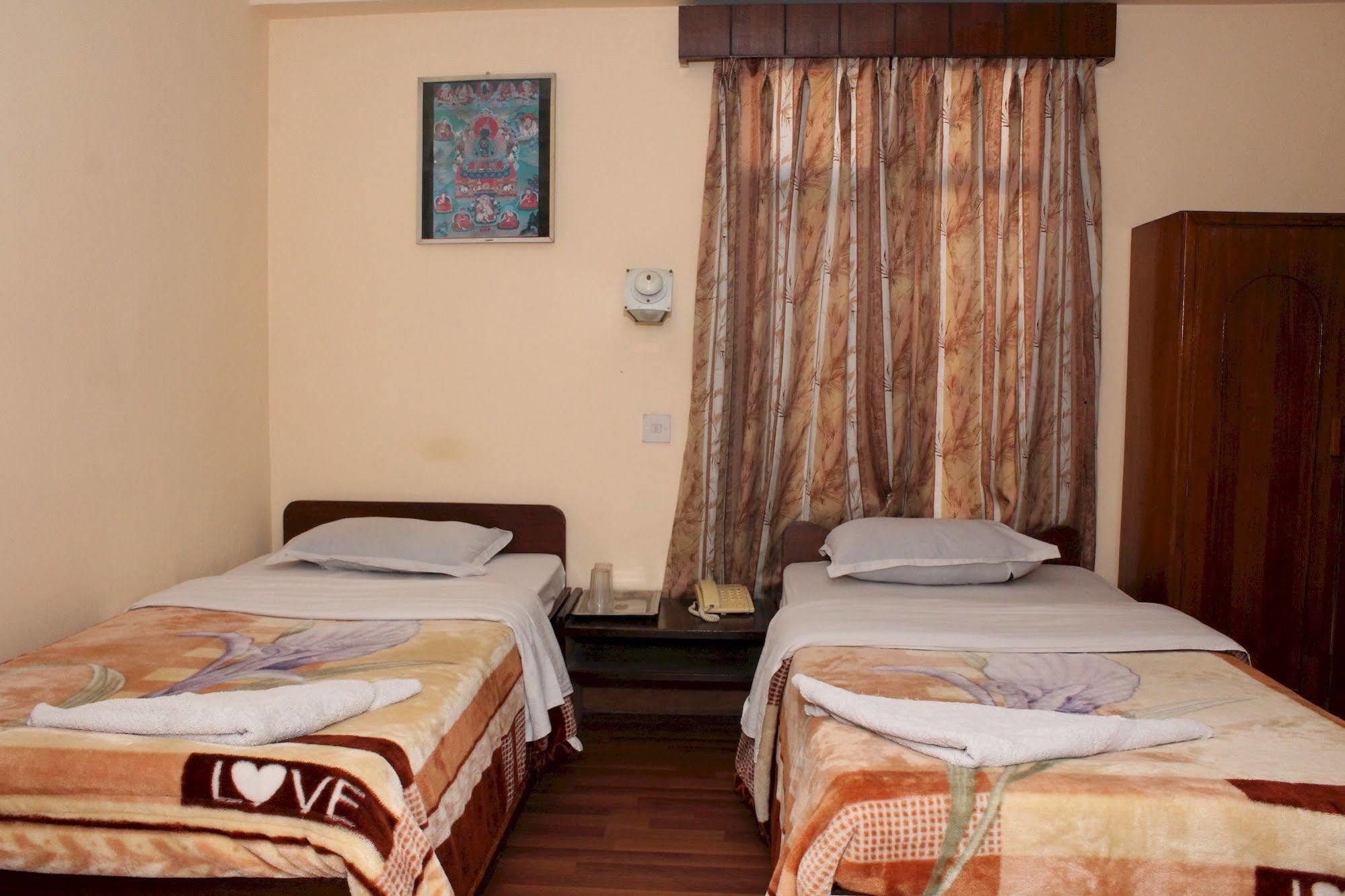 Karma Hotel Nepal Катманду Екстер'єр фото