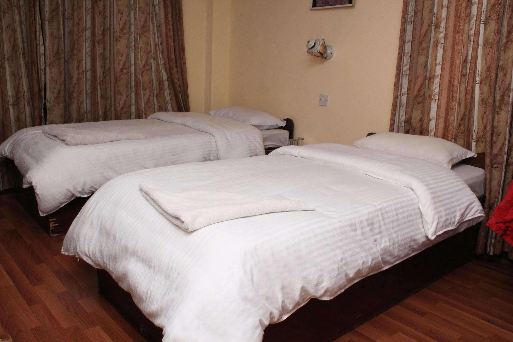 Karma Hotel Nepal Катманду Екстер'єр фото